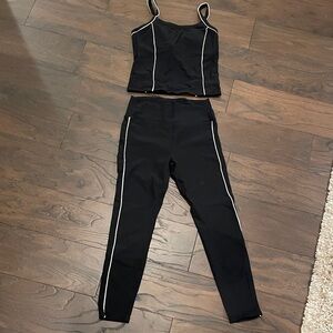 WILO 2 Piece Black and White Ribbed Athletic Set